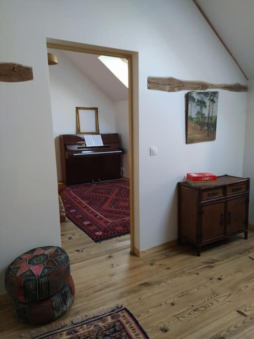 Superbe Appartement Dans Charmant Corps De Ferme Acheres-la-Foret Extérieur photo